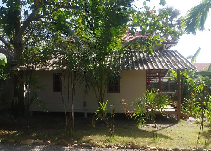 Thai House Beach Resort